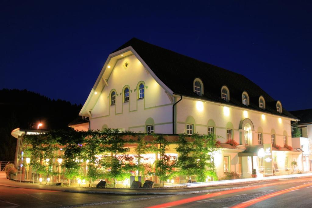 Hotel-Restaurant-Cafe Krainer Langenwang Luaran gambar