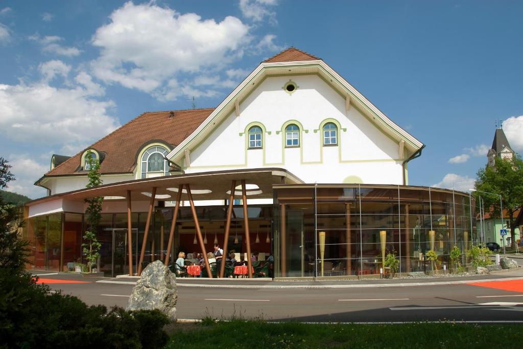 Hotel-Restaurant-Cafe Krainer Langenwang Luaran gambar